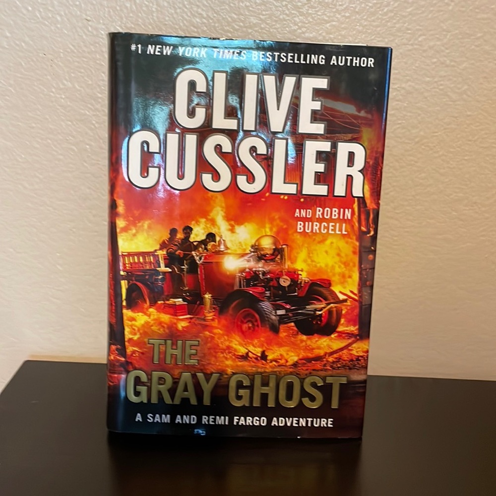 Clive Custler The Gray Ghost hardback book